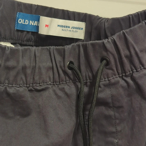 Old Navy built in flex modern jogger pants - Picture 2 of 4